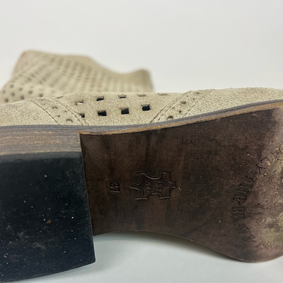 Vintage 2000s Tan/Ivory Diesel Unique Preforated Cowboy Boots Size EU 37 - Picture 4 of 14